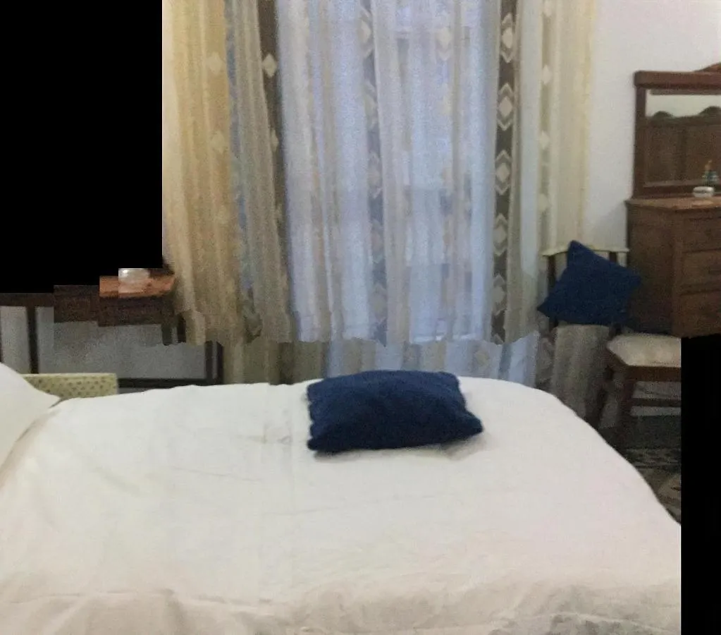 Crispi Accomodation B&B Катания 0*,